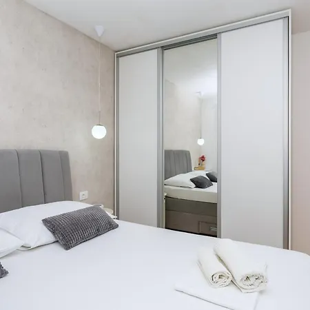 Apartment Mirjana